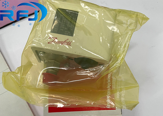 KP36シリーズ 060-110891 Danfoss 圧力スイッチ 冷蔵部品